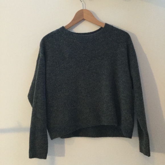 H&M dark grey crew neck long sleeve - Picture 1 of 2